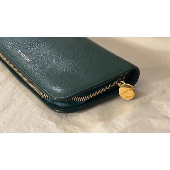 Tiffany & Co. Green Wave Embossed Continental Leather Zip Wallet Clutch Wallet - Picture 5 of 16